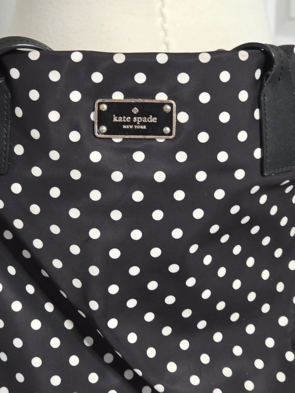 kate spade Black and White Polka Dot Baby Bag Tote Diaper Bag Needs Repair*